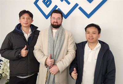 Робот для реабилитации рук Syrebo представлен в портфолио BTL Польша